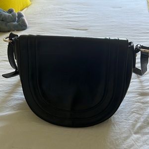 Black Crossbody Sole Society Bag!